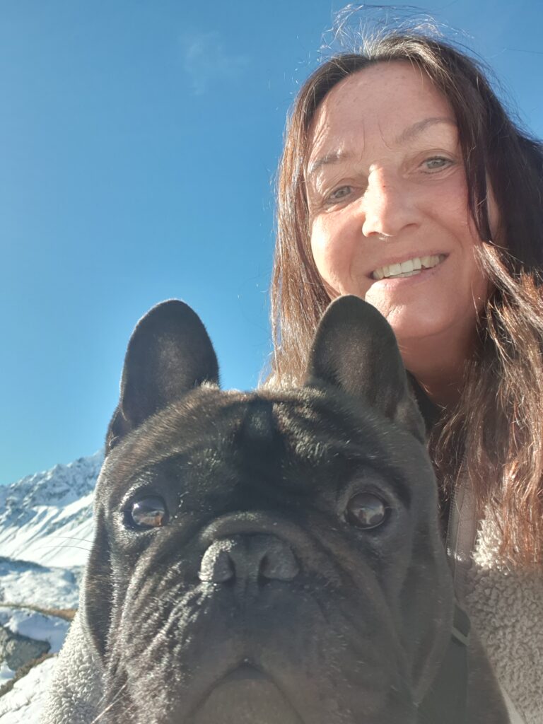 20251008 100057 768x1024